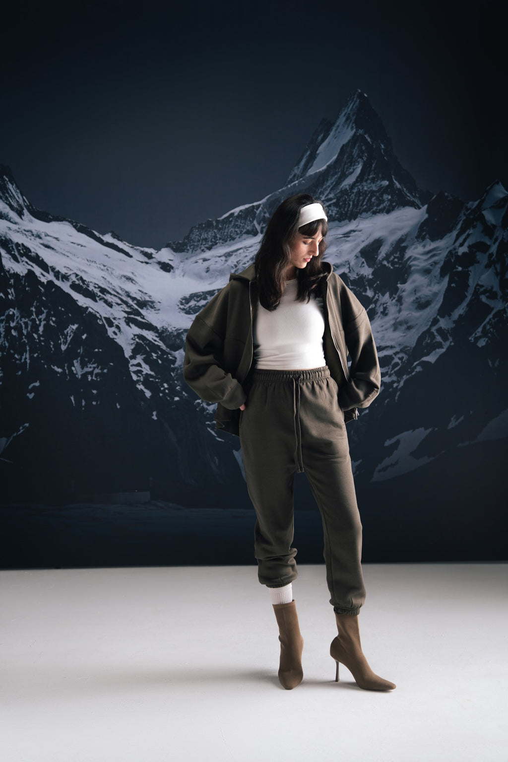 Smoky olive Joggers - Women