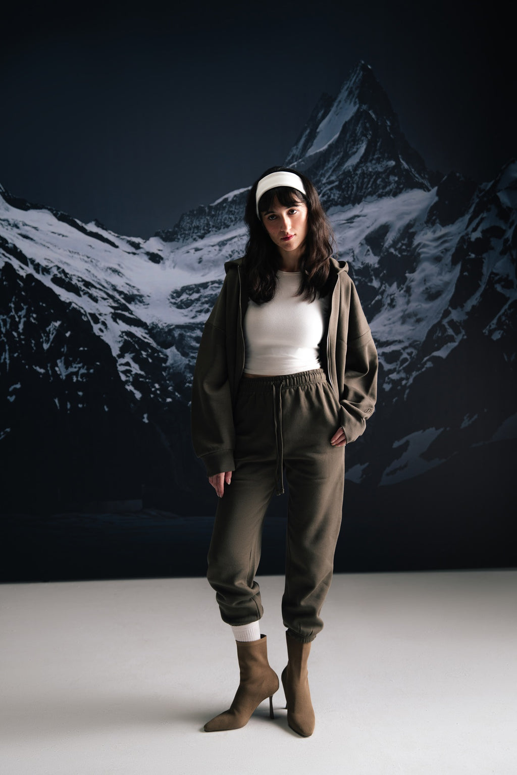 Smoky olive Joggers - Women