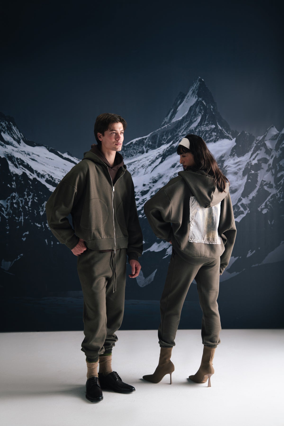 Smoky olive Joggers - Women